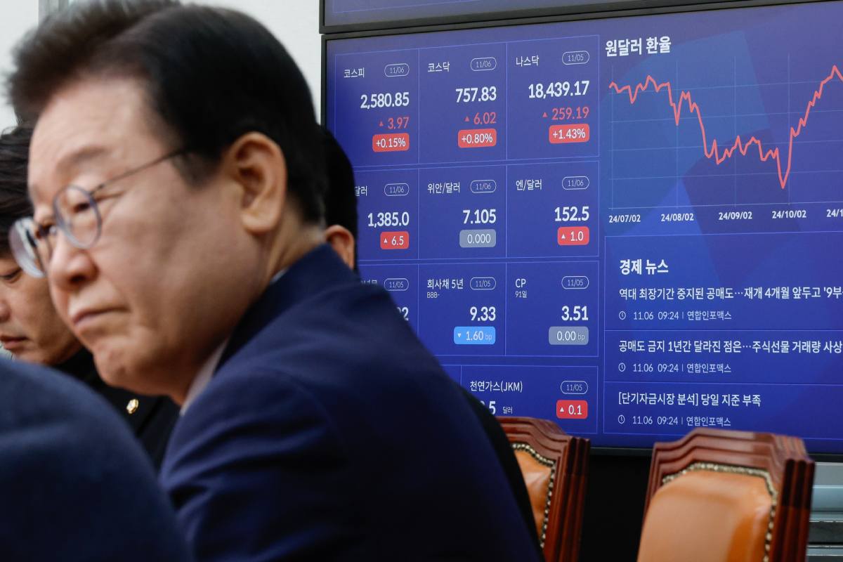“남들은 잘 나가는데...” 한때 국민주로 불렸던 종목, 지금은?