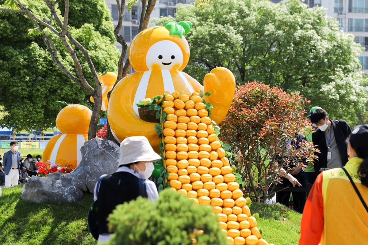 한국은 없어서 못 먹는데…외국서는 생소한 여름 제철 과일, 뭐냐면