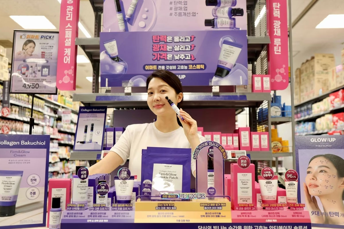 인기 폭발 가성비 ‘다이소’ 화장품...올리브영 따라 잡나