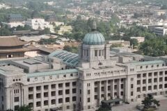 일본이 뜯어말렸는데 한국이 무시하고 철거해버렸다는 건물