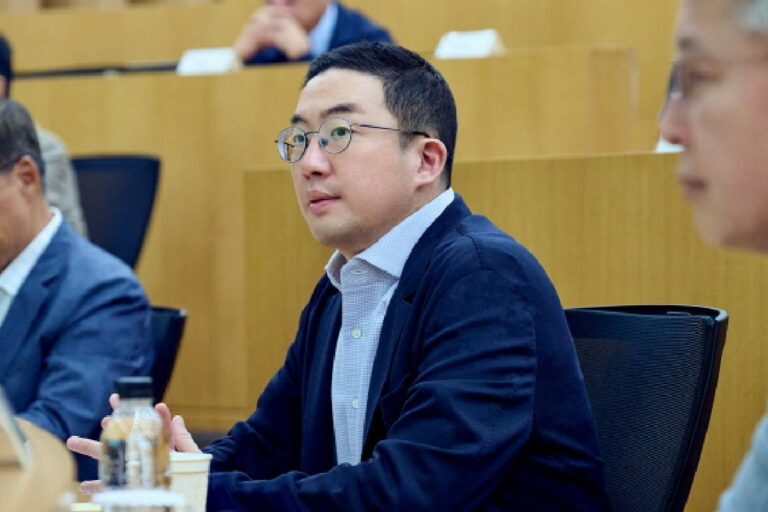 “회장님 돌려주세요”...재벌가 전통에 덤빈 여성의 정체
