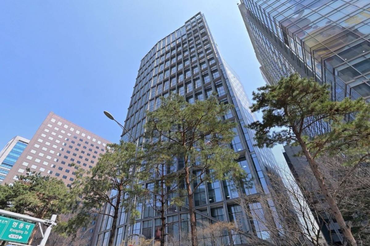 수익률 마이너스에 퇴사율까지 '10배'...몰락한 ‘신의 직장’ 실체는?