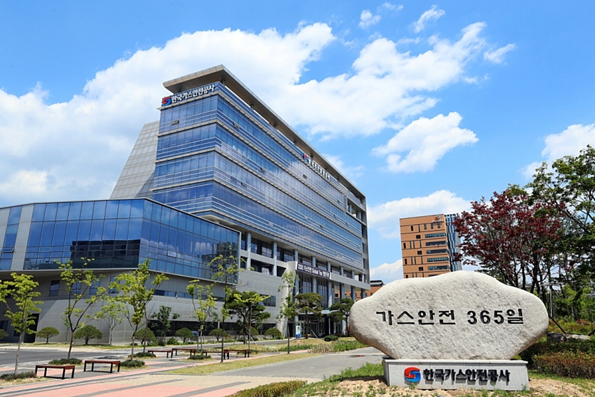이번 명절, 70% 이상이 고향 등지고 향하는 장소